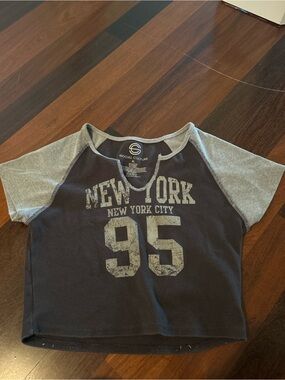 Social Culture New York 95 Short Sleeve Tee - Black & Gray